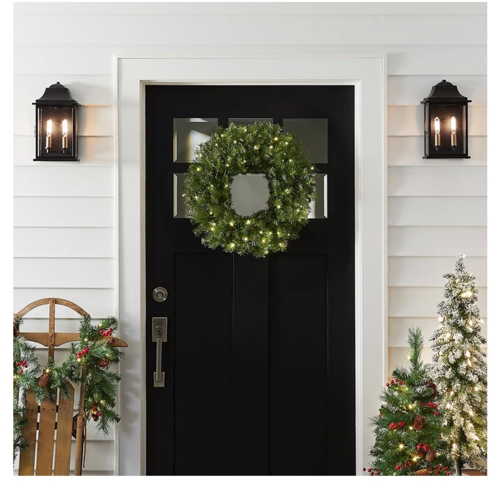 New National tree company Christmas wreath holiday pre-lit plug in wreath